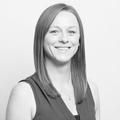 Meet-Kirsty-Bracey_The-team